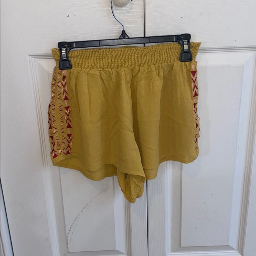 Love Tree Yellow Flowy Women's Shorts